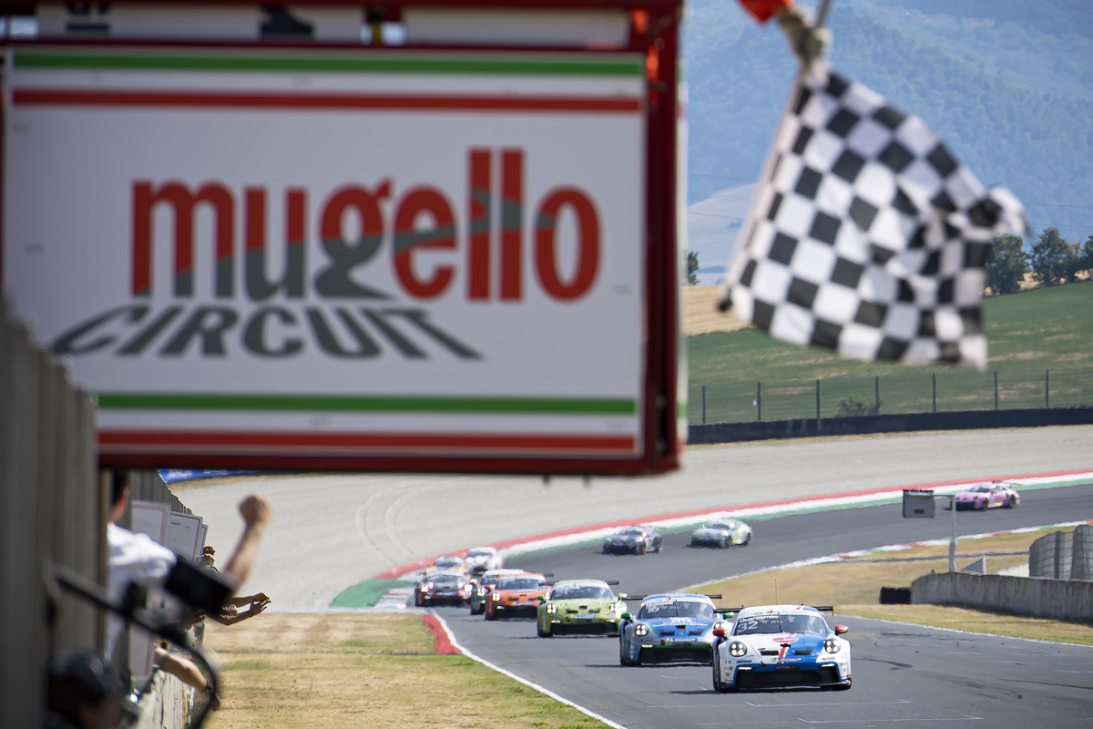 La Porsche Carrera Cup Italia incorona i campioni 2022 nel gran finale del Mugello